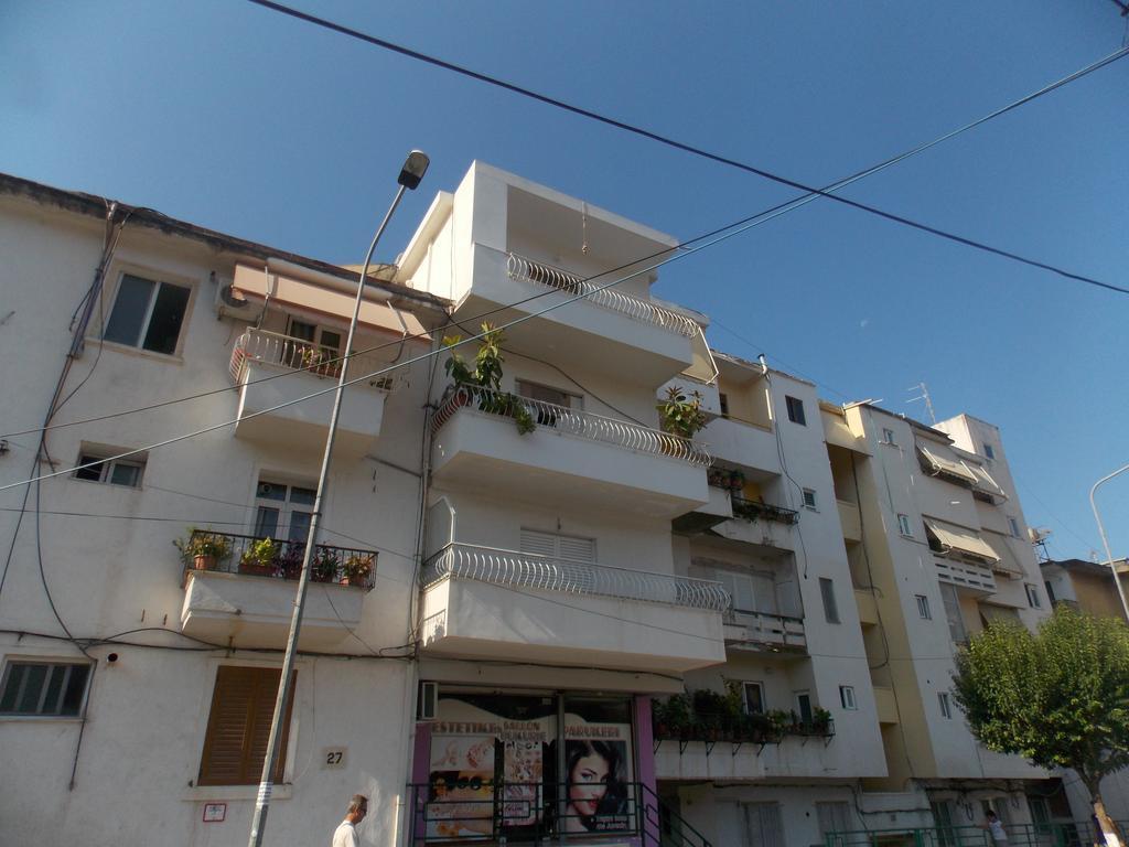 Linda Home Sarandë Buitenkant foto